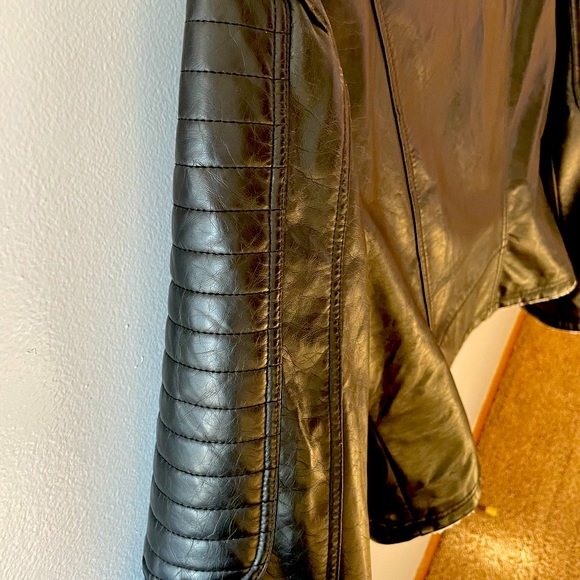 CHAPS ladies black pleather jacket M - Picture 4 of 7